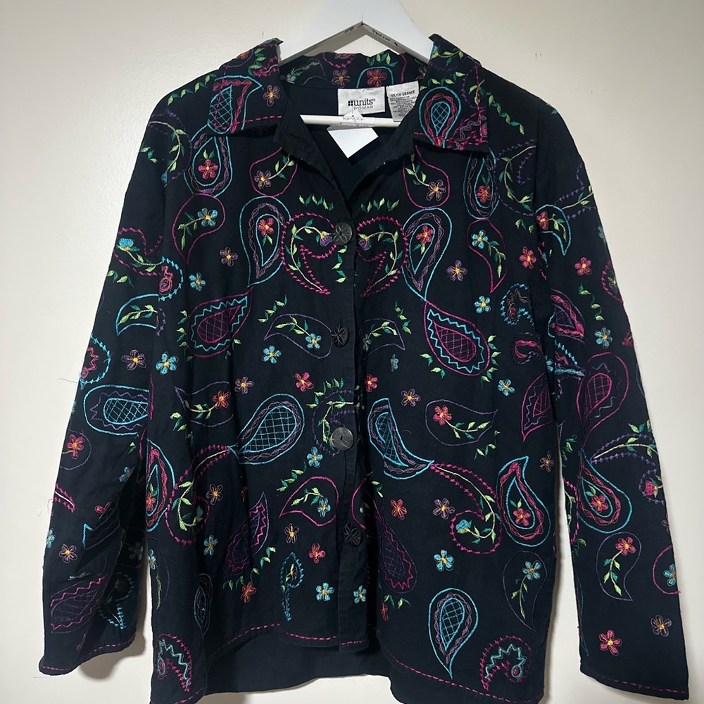 “Units Woman” Colorful embroidered Paisley blazer jacket